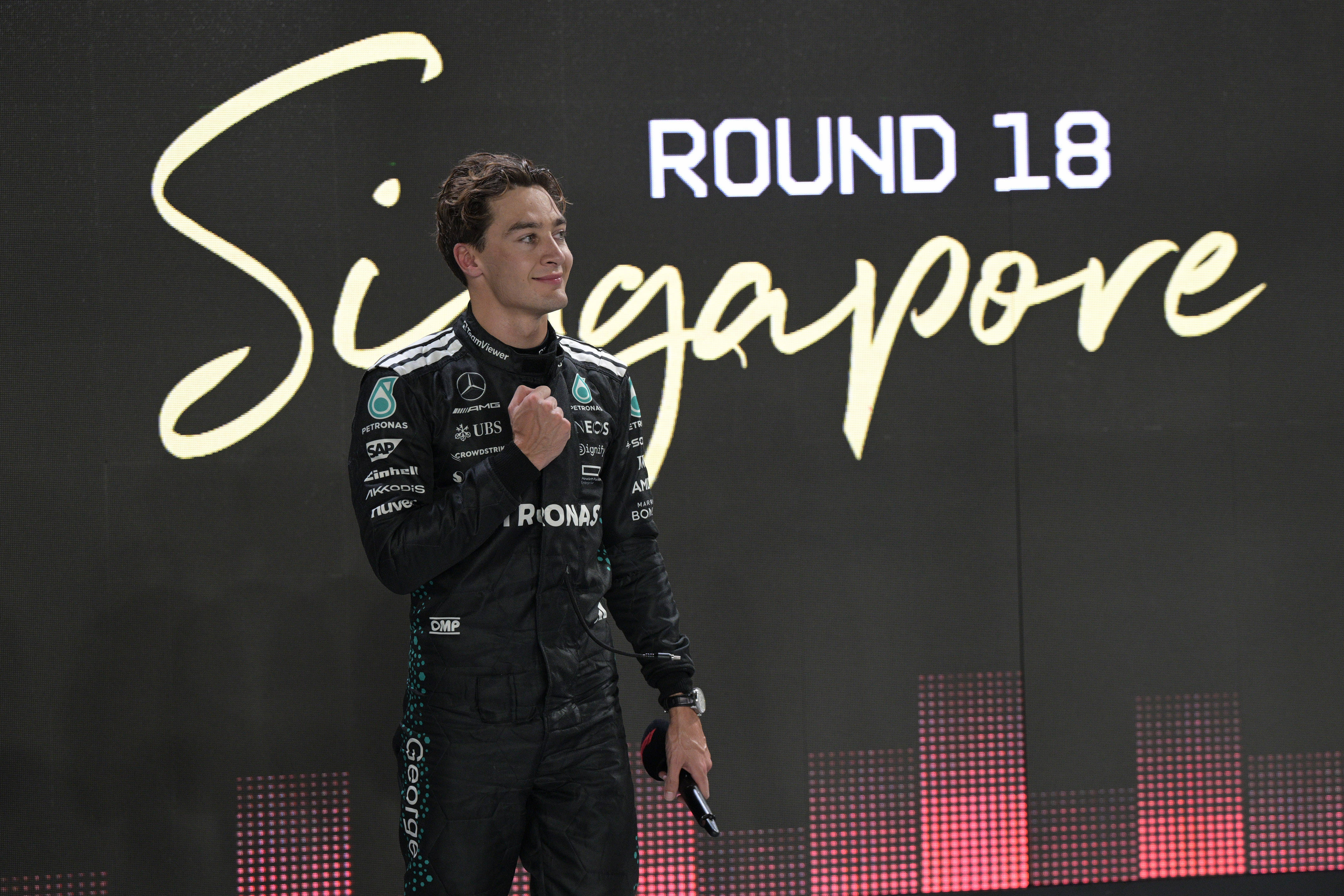 红牛车队力克阿斯顿马丁,拉塞尔点燃赛场 红牛车队力克阿斯顿马丁,拉塞尔点燃赛场