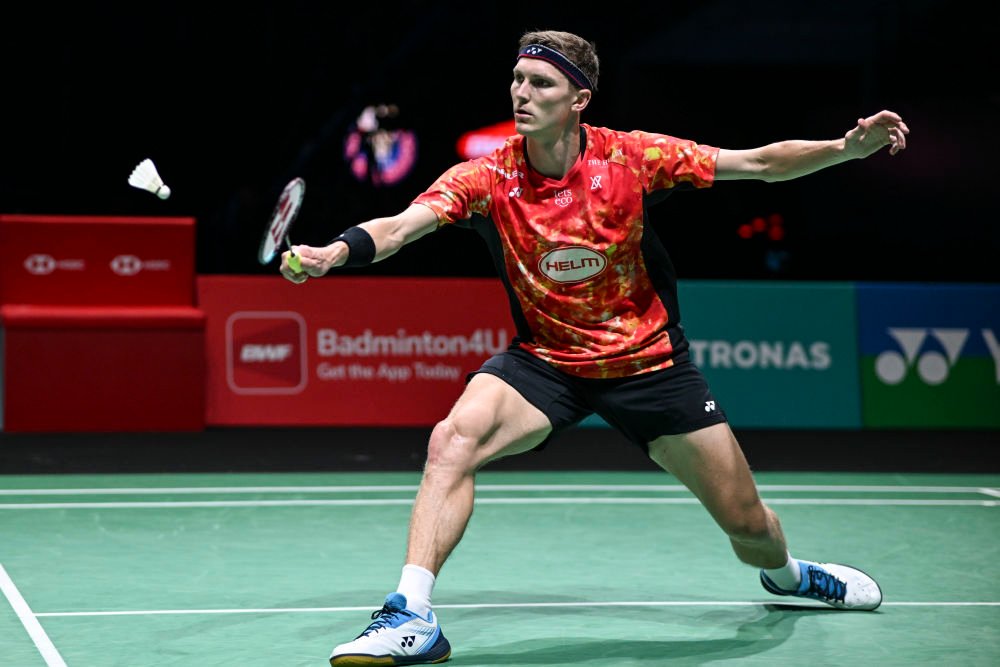 马来西亚羽毛球队完胜韩国羽毛球队，安赛龙高光表现