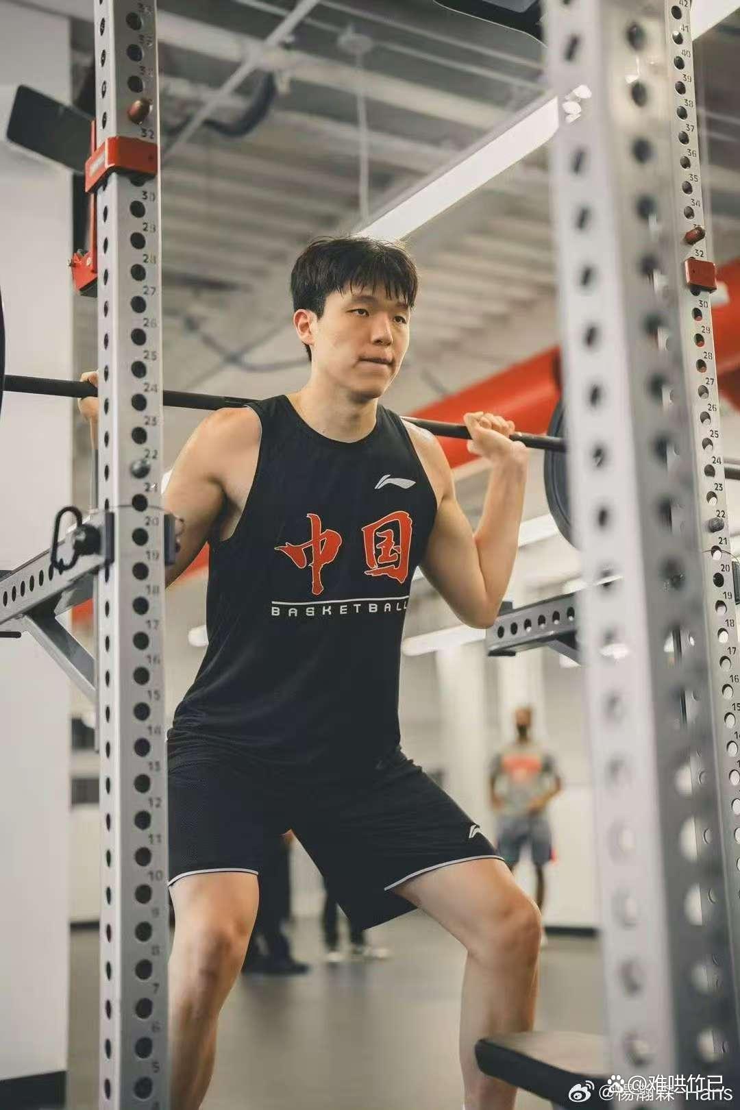 新晋球员在最近比赛中展现出潜力 新晋球员在最近比赛中展现出潜力