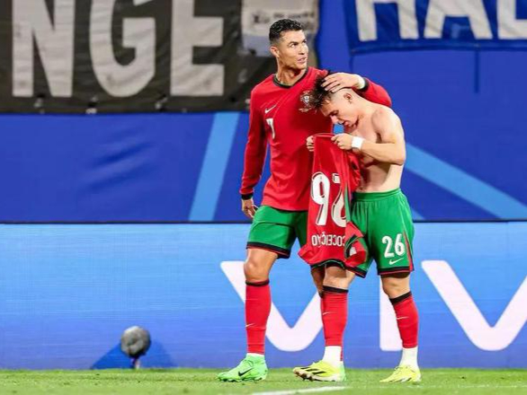 法国队绝杀葡萄牙队，波尔惊艳四座