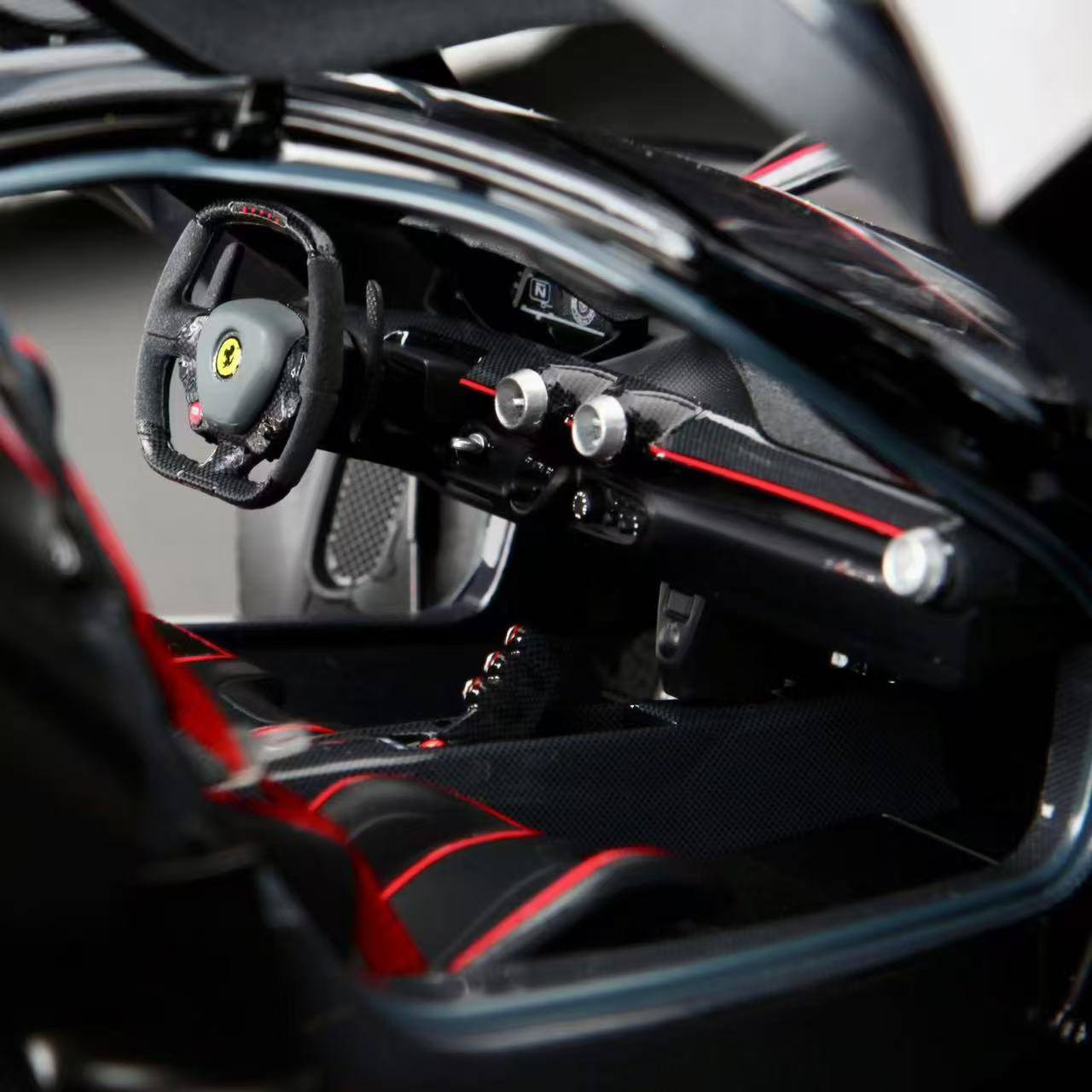 索伯车队翻盘法拉利，阿隆索带队取胜