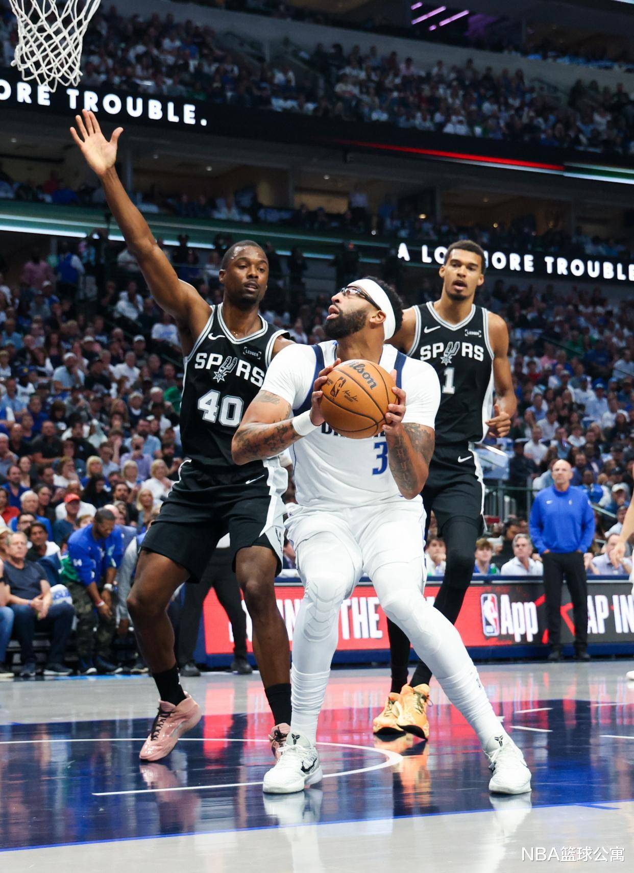 独行侠完胜公牛，乔治点燃赛场