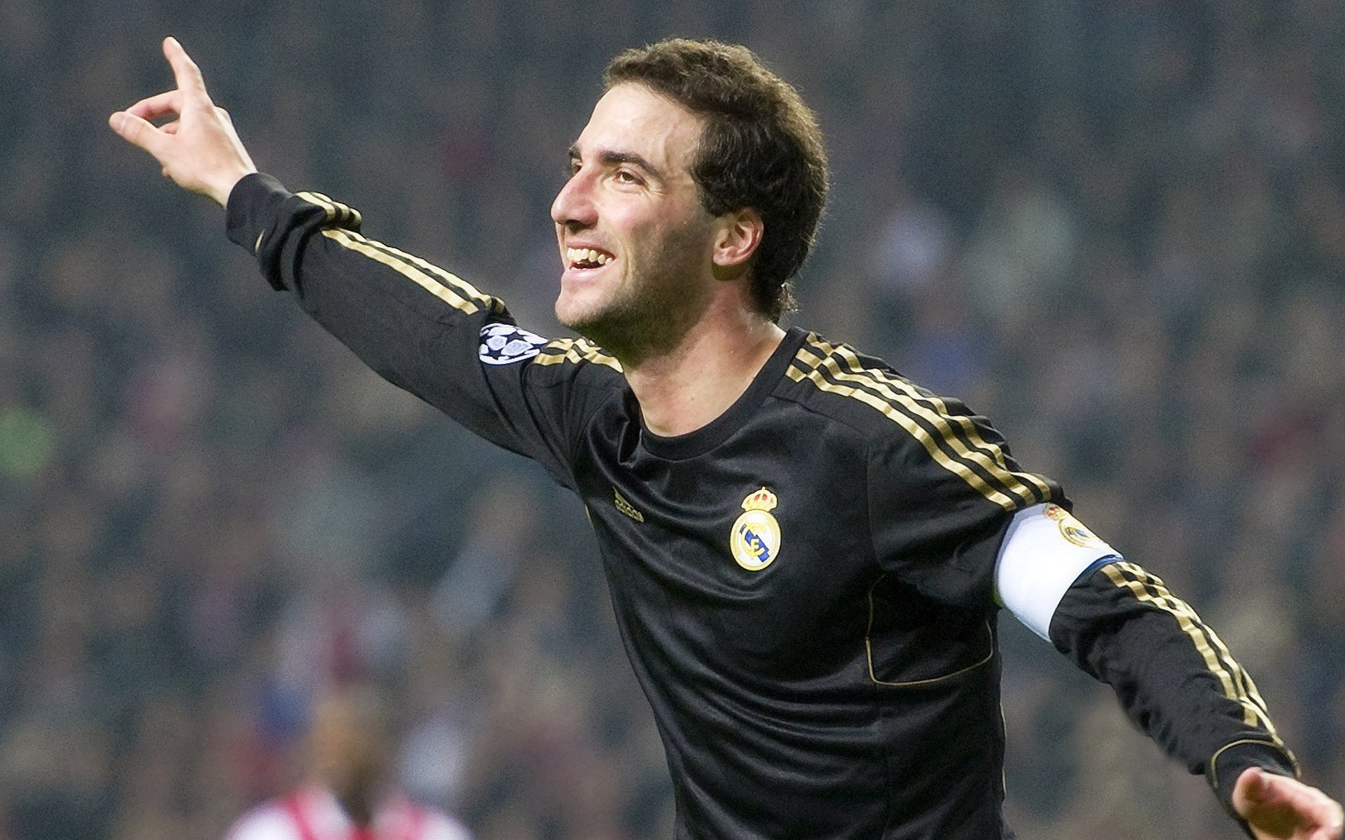 马克西闪耀焦点战，爵士力克公牛展露冠军相