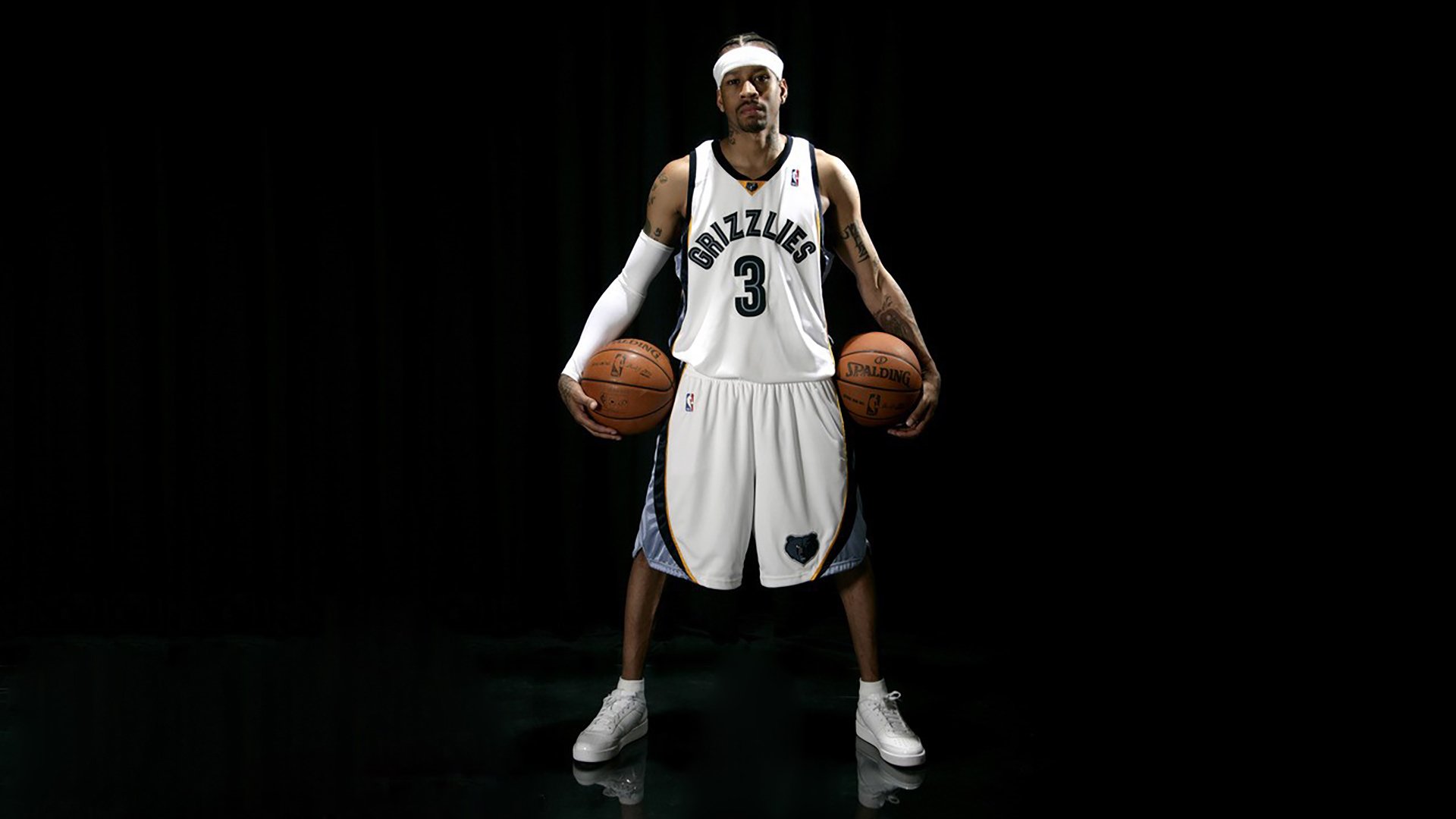 熊猫体育下载-锡安爆发撕裂防线，太阳灼热光芒下尼克斯黯然退场